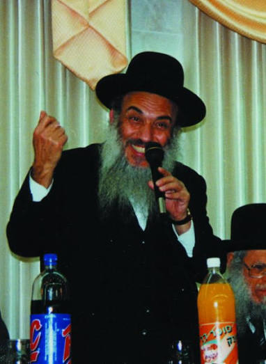 Rabbi Nissim Yagen zt’l sharing his teachings
